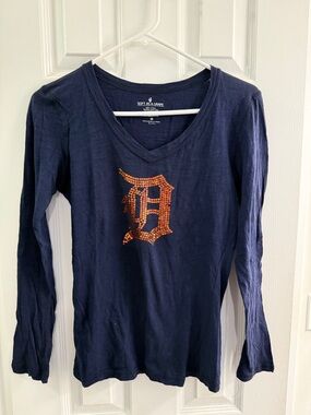 Detroit Tigers Navy Long-Sleeve V-Neck Tee
